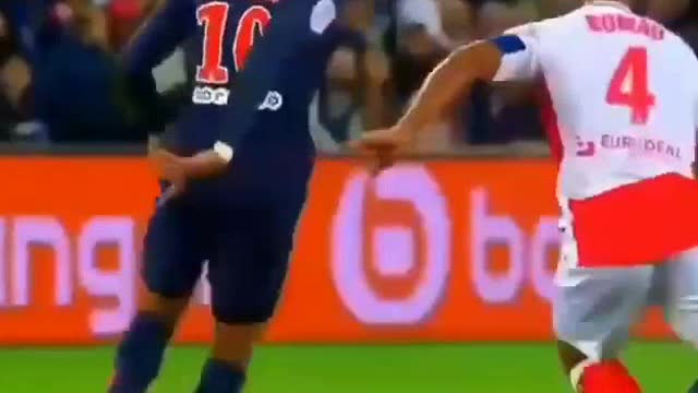 Neymar's amazing skills😱🤯🔥🔥🔥