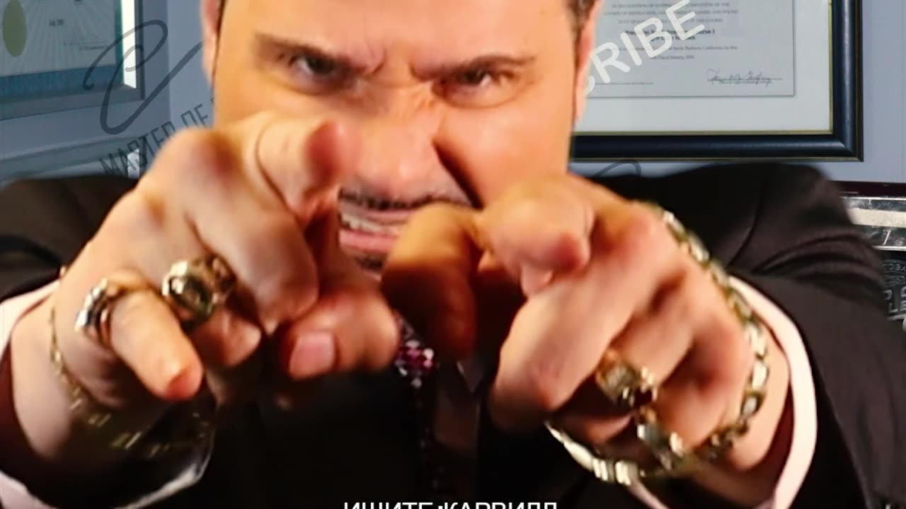 Деловые жесты! Это означает «Сжатая рука».