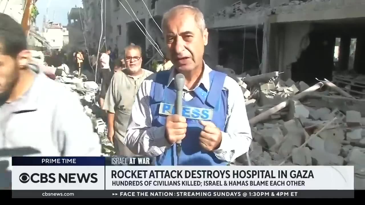 Hamas, Israel trade blame for Gaza hospital blast