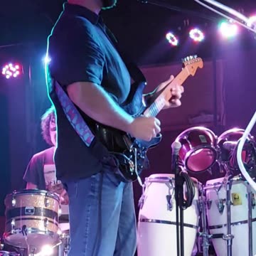 Mason Henderson (Saucy FuzZ) - LIVE @ Undertow (Short 9)