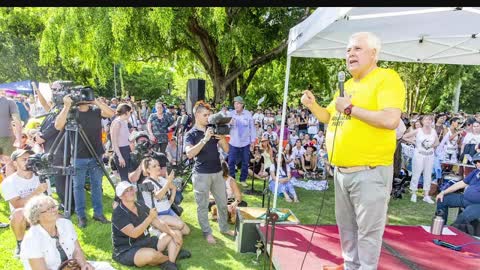 CLIVE PALMER AND HIS RED SHOES