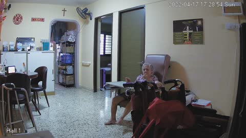 hallfront day n night 20220417