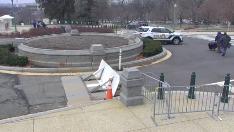 7214USCG00SenatePlazaOutbound_2021-01-06_10h40min00s577ms.mp4