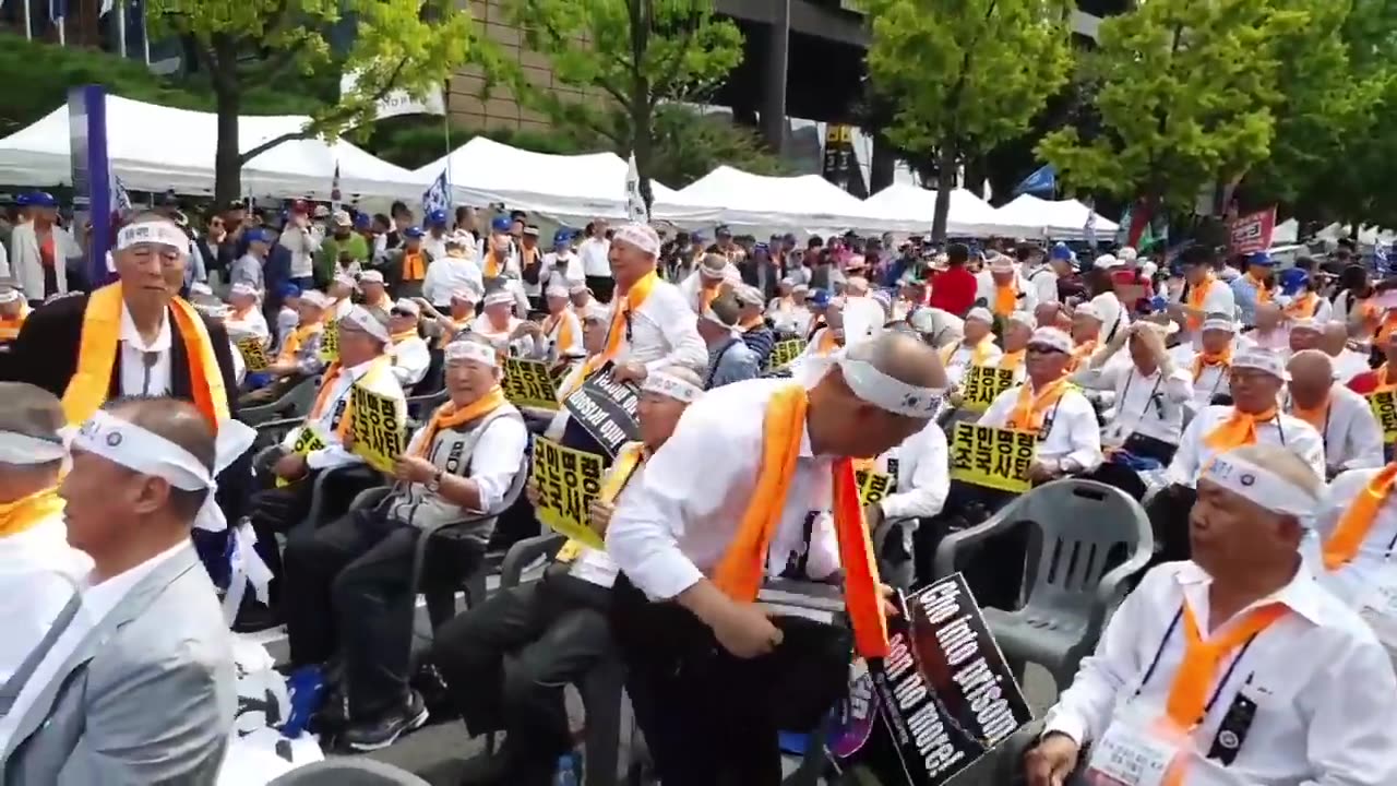 20191010_V3_S04(ez24r6WK2lM)경복고 삭발어른의 부인께서는 흐느끼고 있는데