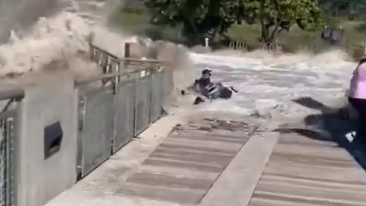 Unbelievable Big Waves Sweeping Everything in Sight! #extremeweather #caughtoncamera