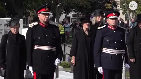 Queen's coffin begins final journey from Balmoral Castle to London 