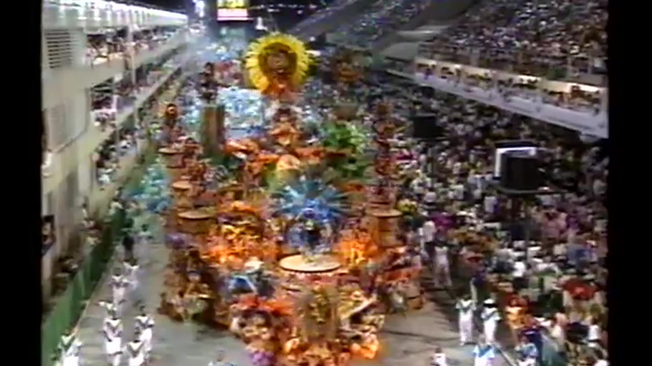 Desfile da Beija Flor em 1998 [Completo] | Pará: O Mundo Místico Dos Caruanas Nas Águas do Patu-anu