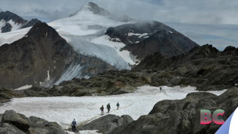 Switzerland and Italy redraw border due to melting glaciers