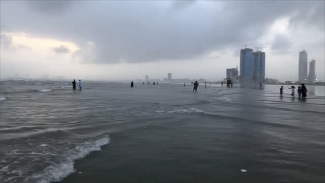 The Beauty of Ocean Waves Captured by Camera.