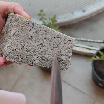 Sharping the knife the old school way