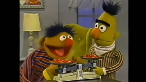 Classic Sesame Street - Bert and Ernie - (Weighing Cherries)