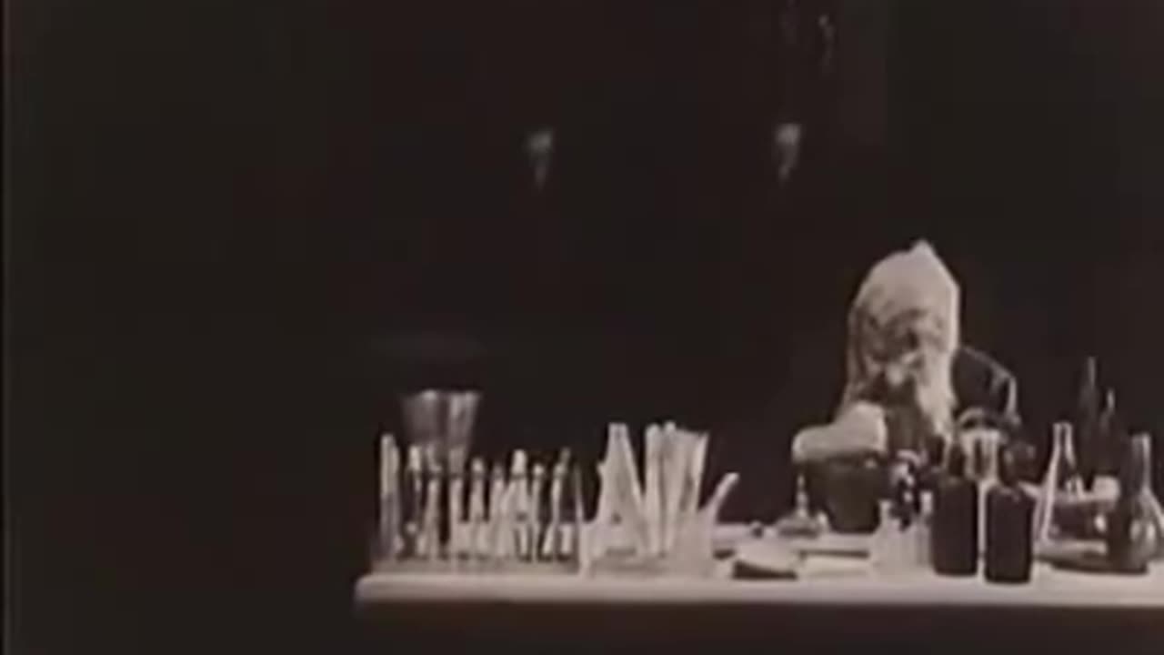 The Master Mystery part S (19 of 20) - Houdini