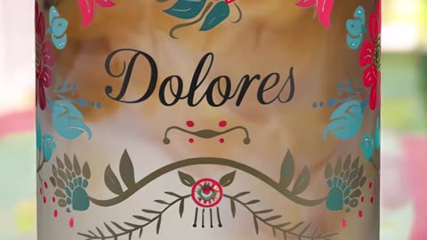 This iced coffee looks too pretty to drink! 😍 Sip in style with "Dolores"! #CoffeeVibes #ChicSips