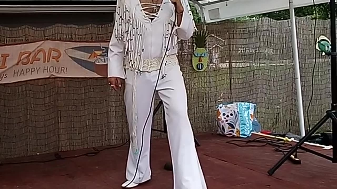 ELVIS "KIRBY" THE THIRSTY PARROT ELVIS SONG #5