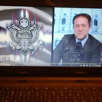 Bart Fine calls John Kerry a CHOMO on Info Wars