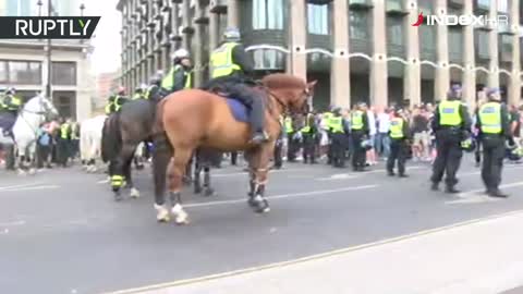 Prosvjedi za i protiv Trumpa u Londonu