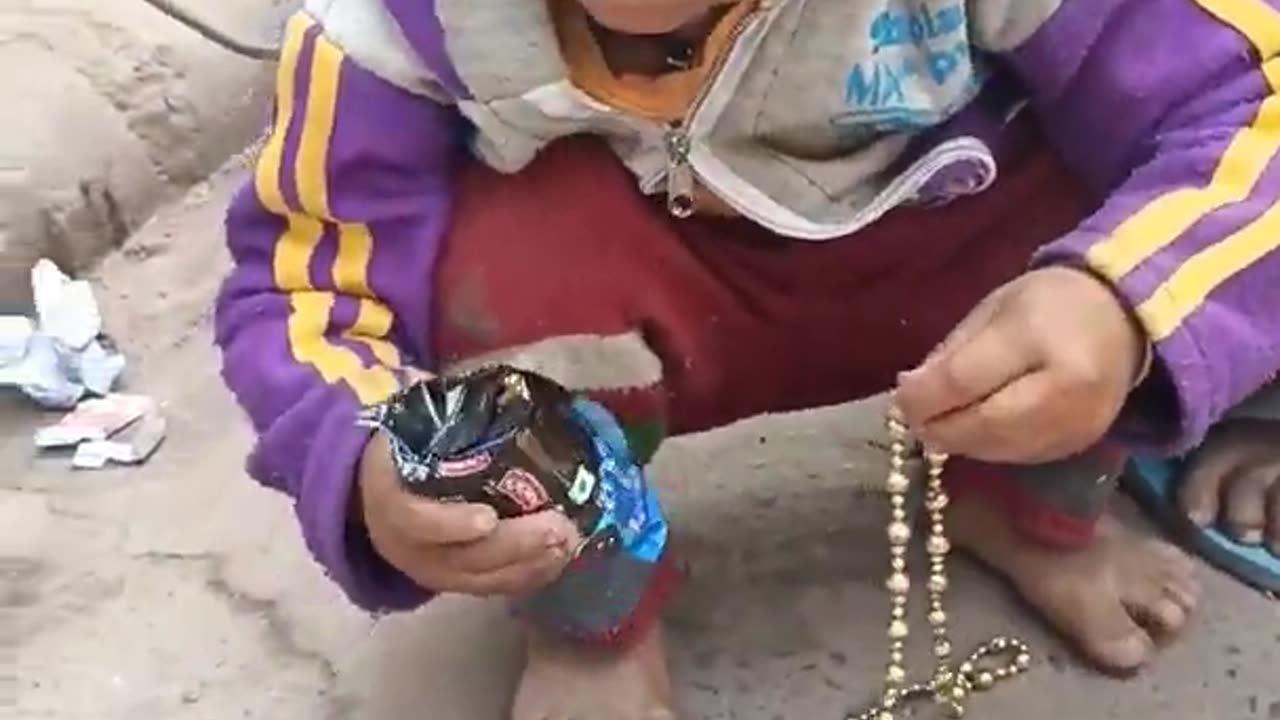 Poor people 🥹very heart ❤️ touching video