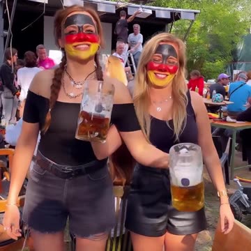 Full on enjoyment | rock-on girls | expressions of celebration |