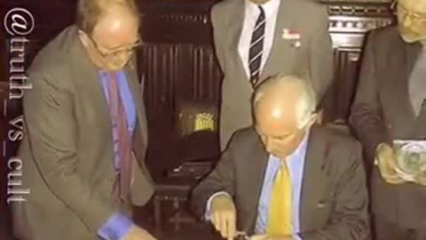 Article 61 of the Magna Carta invoked in 2001. (1min 35secs)