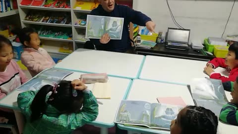 Teaching Kindergarten Students At A Training Center