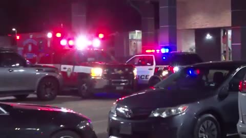 Man pulled from car, stabbed along with family members who came to his aid, Houston police say