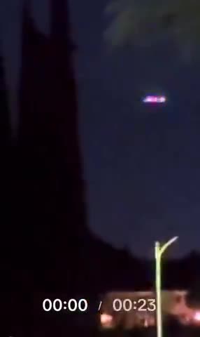 Alleged footage of the UFO sighting in Palmdale and Lancaster California.mp4