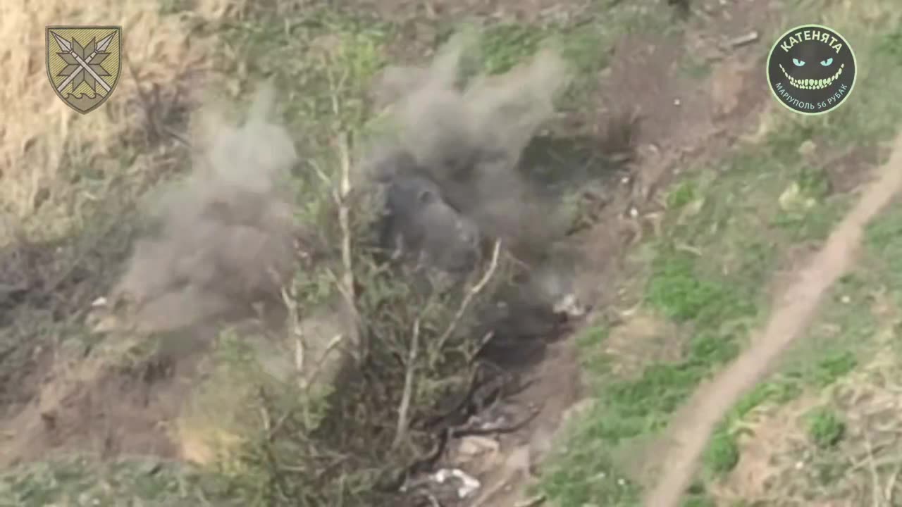 Ukrainian Mortar Lands Right Next to Russian Infantry