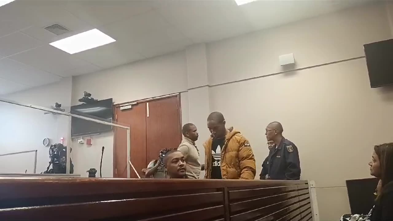 Cop tells the court of ‘heist’