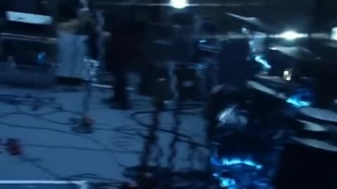 Nine Inch Nails - The Hand That Feeds