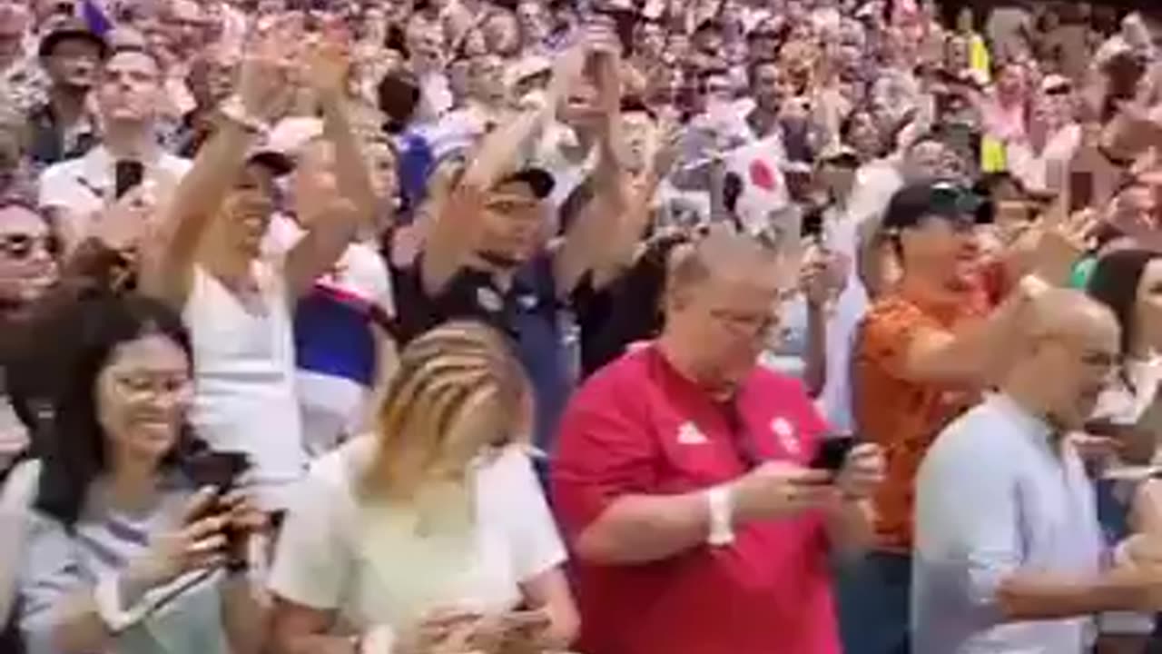 #Paris Olympics 2024 The Palestinian delegation received a standing ovation from fans