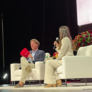 Nicole Shanahan just gifted Tucker Carlson a red "Make America Healthy Again" hat