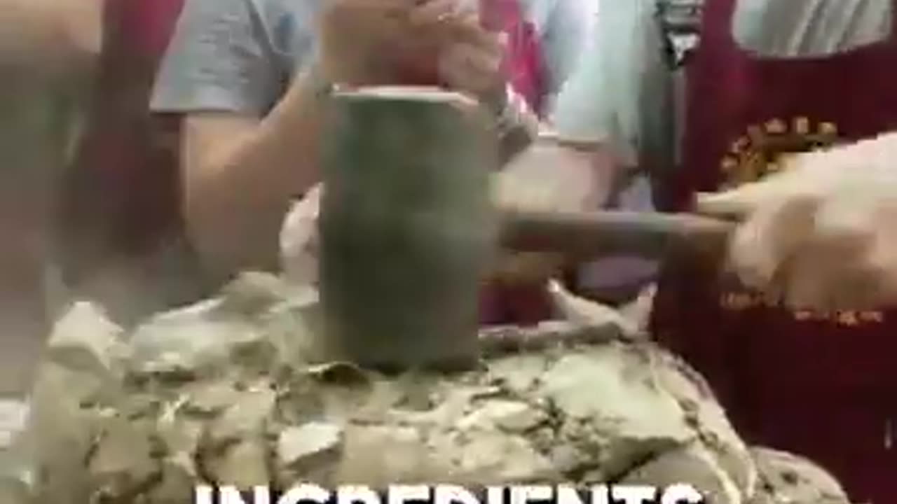 chicken made in lotus leaves and clay