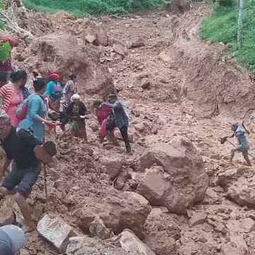 Dangerous landslide in Nepal