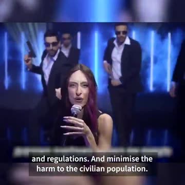 Douze points means twelve points. Puant means something totally different