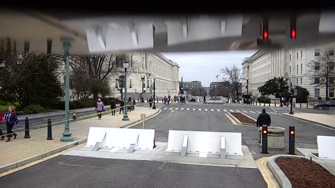0672USCG00K25SouthBarricadeInbound_2021-01-06_09h39min32s337ms.mp4