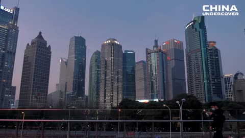 Shanghai's unemployed people, empty streets, 11 factories shut down and 32,000 employees fired