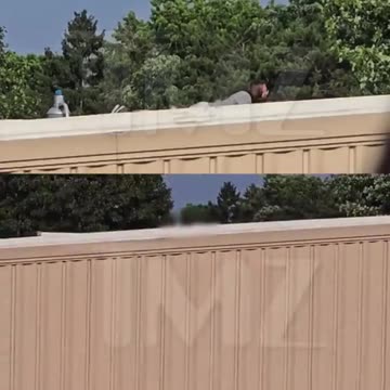 Crowd noticed the gunman moments before disaster