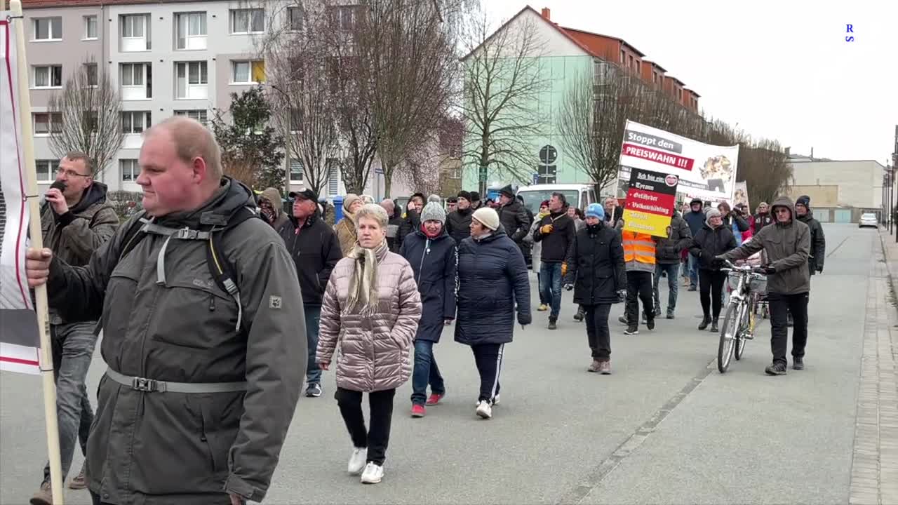 Demmin: Der Spaziergang startet und Impressionen vom Spaziergang 31-03-2022