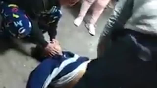Lo dejan morir de un infarto a las puertas del Hospital