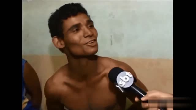 Nem o ladão suporto a catinga preferiu a policia kkkk