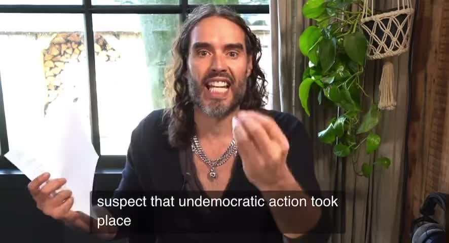 Russell Brand hits back at mainstream media's hatchet jobs on him: