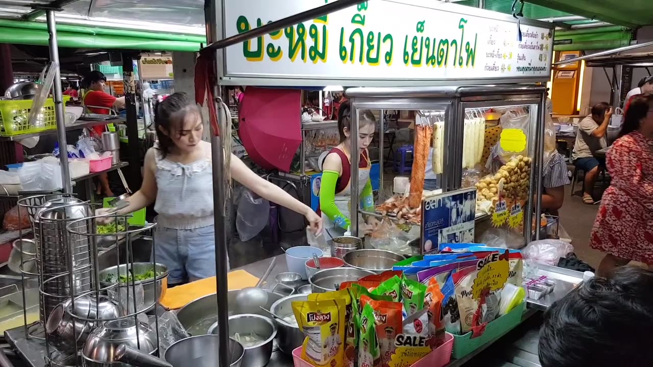 Thailand Street Food _ Thai Noodles Soup Style - Hungry Bear