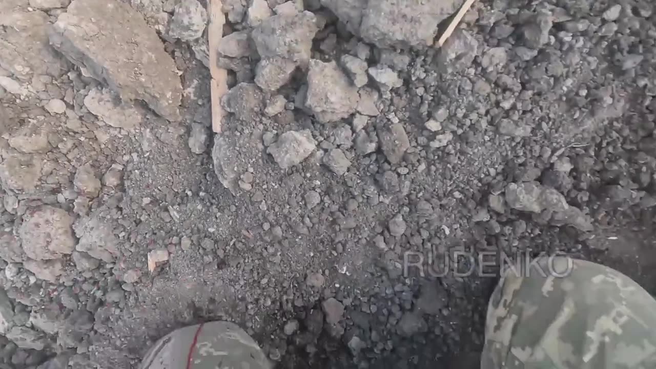 GRAPHIC VIDEO!!!!! Soldier filmed his own death in Ukraine!