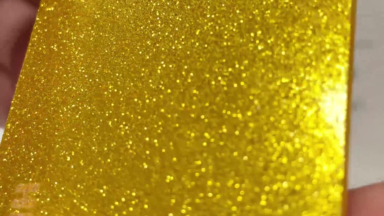 Sparkling Elegance: Unleash the Beauty of Glitter Gold!