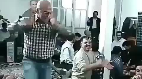 Turn up, arabstyle