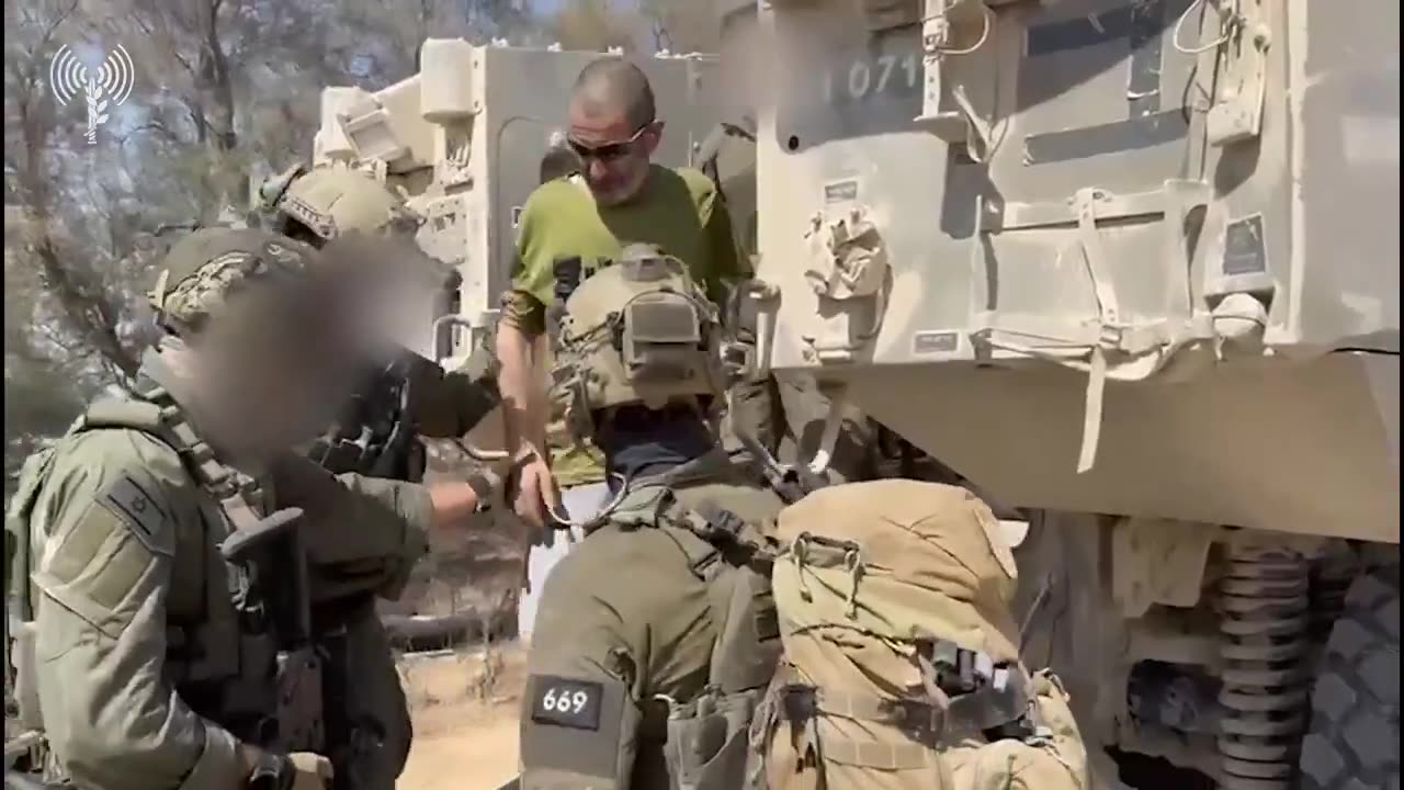 3.- Israel rescata su rehén árabe Farhan al Qadi a 25 metros bajo tierra en Gaza
