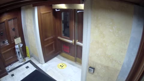 0181USCH01SouthDoorVestibule_2021-01-05_21h20min01s883ms.mp4