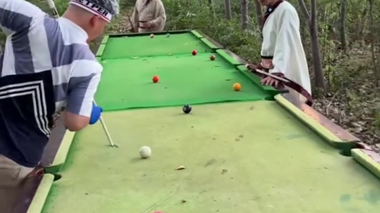 Funny Billiards clip!! Million Views!!