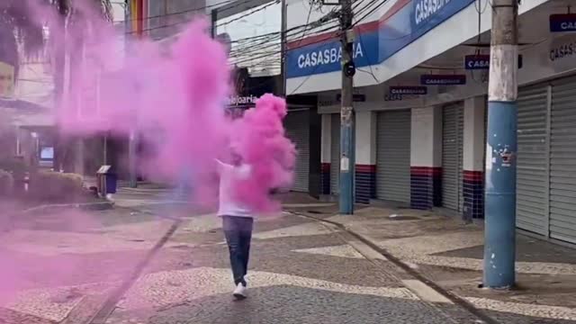 Do you like Color smoke?Red ou blue?smokebomb smoke scienc experiment tutorial