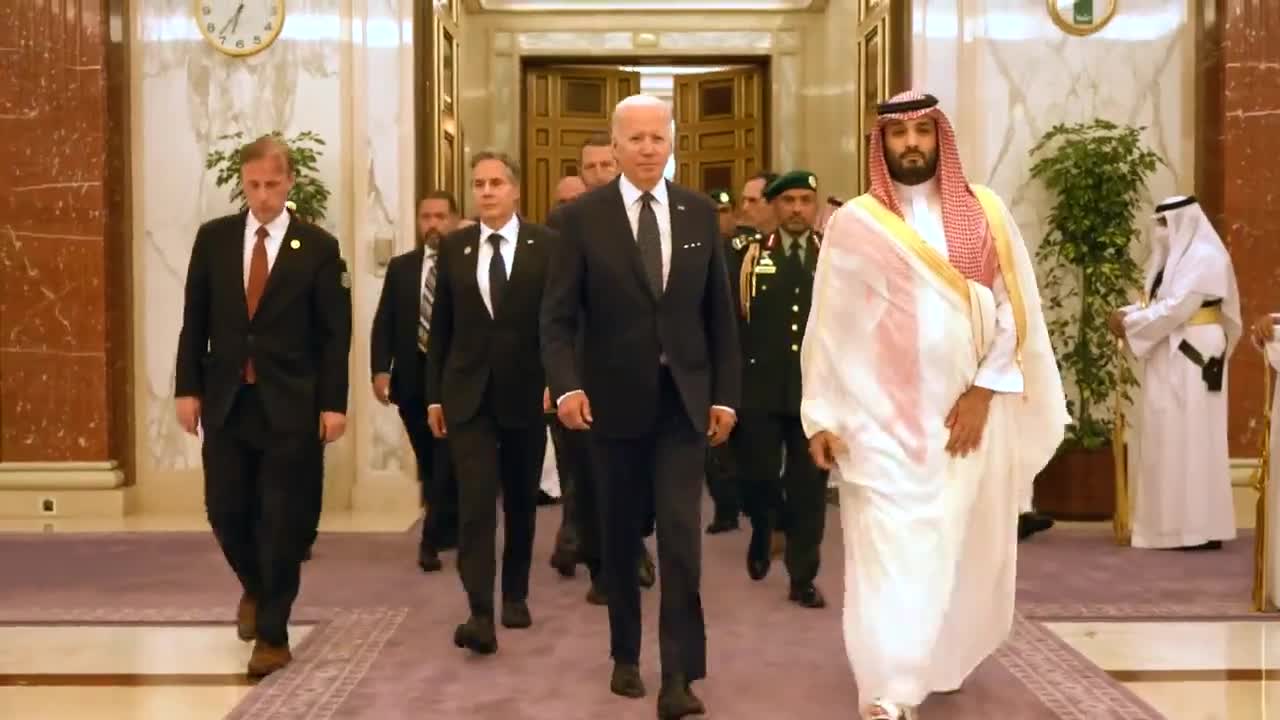 Biden arrives at the al-Salam Palace in Jeddah to meet Saudi Crown Prince Mohammed bin Salman